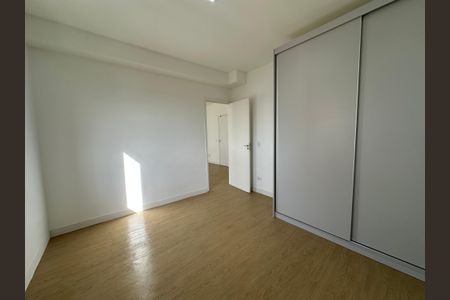 Quarto de apartamento para alugar com 1 quarto, 54m² em Jardim Maria Helena, Barueri