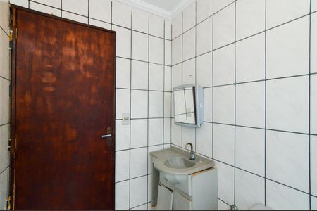 Casa para alugar com 125m², 3 quartos e 2 vagasBanheiro Social