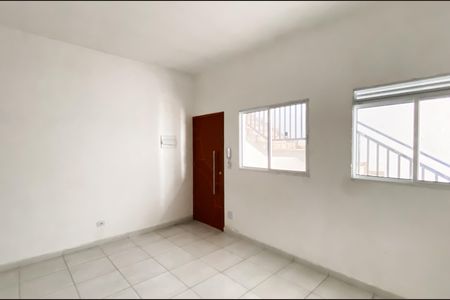 Sala / Cozinha/ Área de serviço  de apartamento para alugar com 2 quartos, 29m² em Jardim Coimbra, São Paulo
