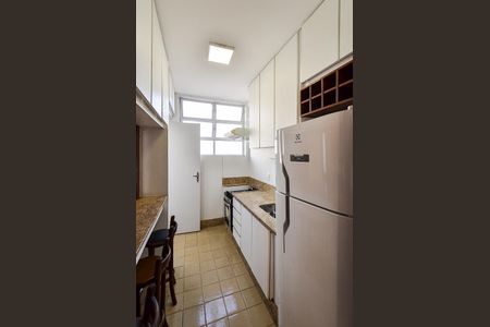 Apartamento para alugar com 75m², 2 quartos e 1 vagaCozinha