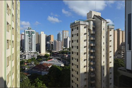 Apartamento para alugar com 75m², 2 quartos e 1 vagaVista