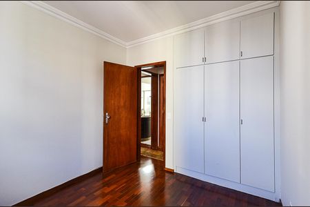 Apartamento para alugar com 75m², 2 quartos e 1 vagaQuarto 1