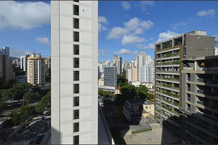 Apartamento para alugar com 75m², 2 quartos e 1 vagaVista