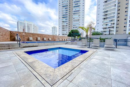 Apartamento para alugar com 220m², 2 quartos e 2 vagasÁrea comum - Piscina