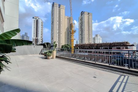 Apartamento para alugar com 220m², 2 quartos e 2 vagasVaranda