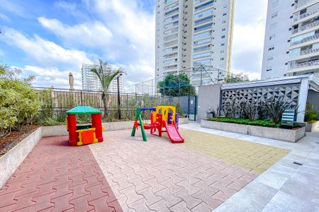 Apartamento para alugar com 220m², 2 quartos e 2 vagasÁrea comum - Playground