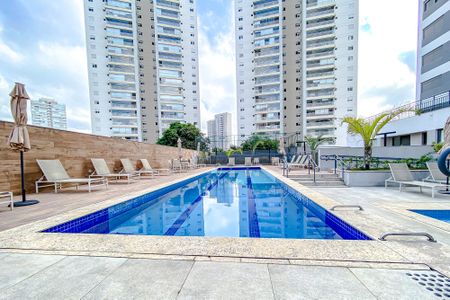 Apartamento para alugar com 220m², 2 quartos e 2 vagasÁrea comum - Piscina