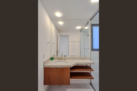 Apartamento para alugar com 220m², 2 quartos e 2 vagasBanheiro da Suíte 2
