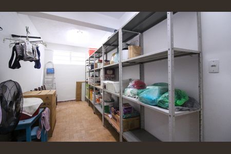 Casa à venda com 173m², 4 quartos e 2 vagasÁrea de serviço