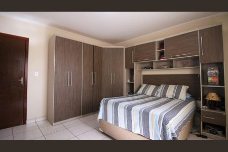 Casa à venda com 173m², 4 quartos e 2 vagasQuarto 2