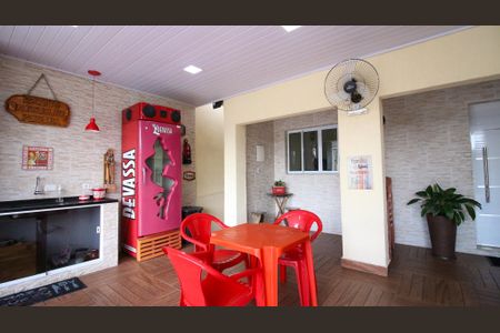 Casa à venda com 173m², 4 quartos e 2 vagasÁrea Externa