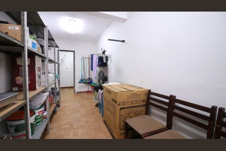 Casa à venda com 173m², 4 quartos e 2 vagasÁrea de serviço