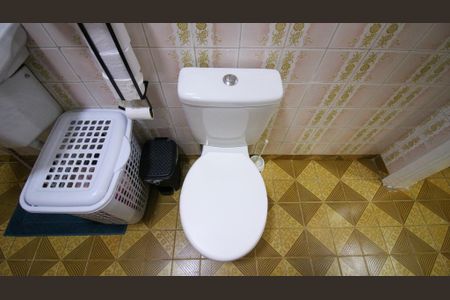 Casa à venda com 173m², 4 quartos e 2 vagasBanheiro 