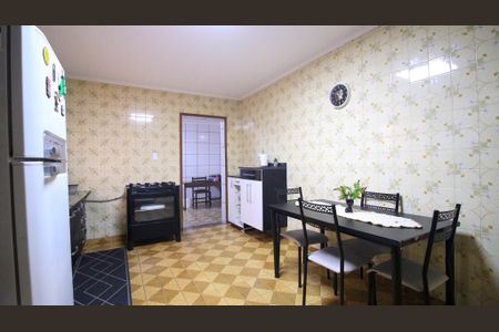 Casa à venda com 173m², 4 quartos e 2 vagasCozinha