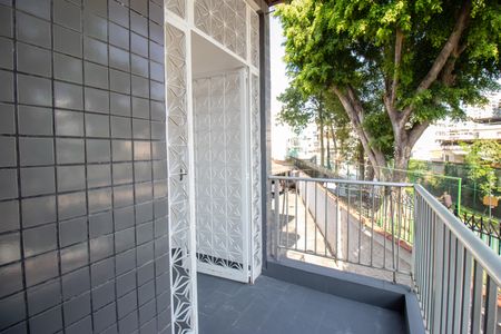 Apartamento para alugar com 100m², 3 quartos e 1 vagaÁrea de Serviço