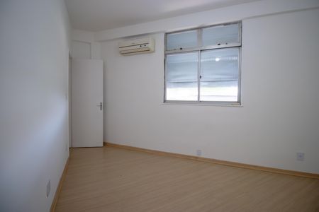 Quarto 1 de apartamento para alugar com 3 quartos, 100m² em Vila da Penha, Rio de Janeiro
