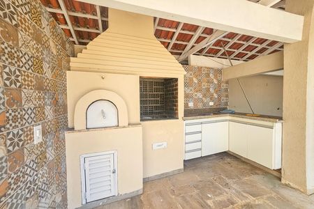 Apartamento para alugar com 330m², 5 quartos e 4 vagas