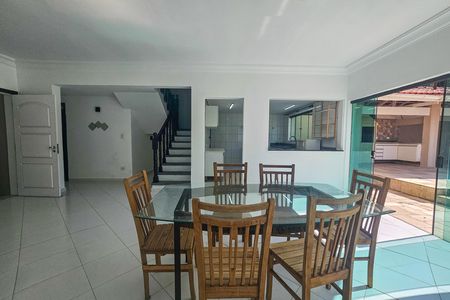 Apartamento para alugar com 330m², 5 quartos e 4 vagas