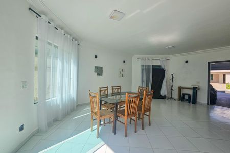 Apartamento para alugar com 330m², 5 quartos e 4 vagas