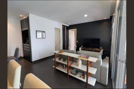 Apartamento à venda com 76m², 2 quartos e 2 vagasSala