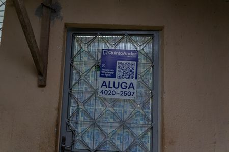 Casa para alugar com 60m², 2 quartos e 1 vagaPlaca instalada em 28/04/2026 com o código GMVO-183