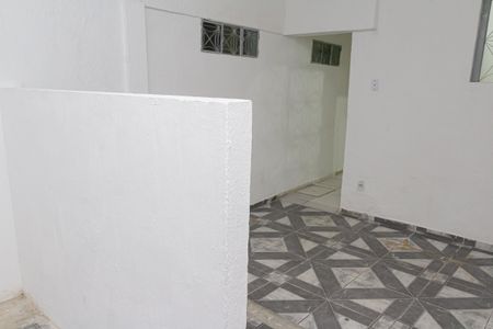 Casa para alugar com 60m², 2 quartos e 1 vagaÁrea comum - Salão de festas