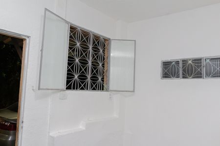 Casa para alugar com 60m², 2 quartos e 1 vagaÁrea comum - Salão de festas