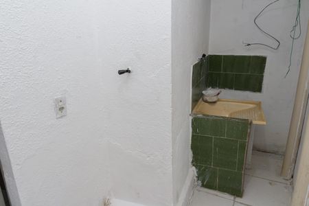 Casa para alugar com 60m², 2 quartos e 1 vagaÁrea de Serviço