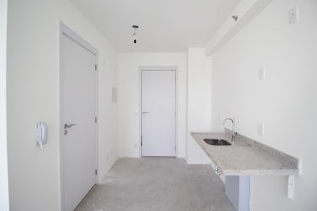 Cozinha de kitnet/studio à venda com 1 quarto, 30m² em Indianópolis, São Paulo