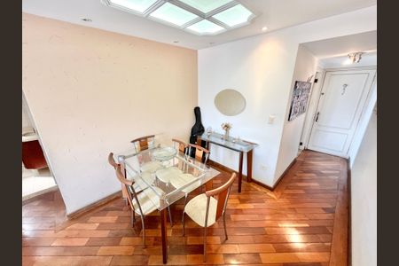 Apartamento à venda com 56m², 2 quartos e 1 vagaSala