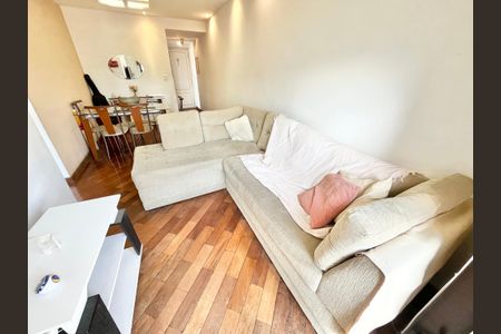 Apartamento à venda com 56m², 2 quartos e 1 vagaSala