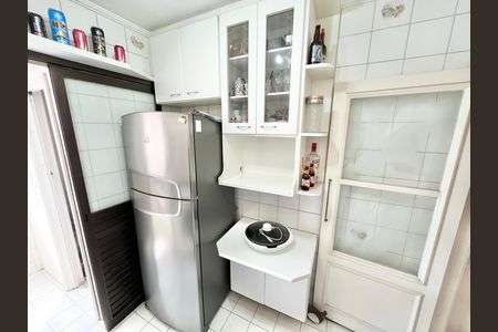 Apartamento à venda com 56m², 2 quartos e 1 vagaCozinha