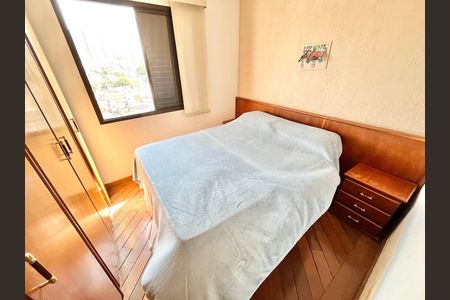 Apartamento à venda com 56m², 2 quartos e 1 vagaQuarto 2