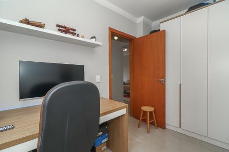 Apartamento à venda com 76m², 2 quartos e 2 vagasQuarto 2