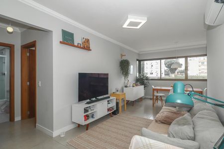 Sala de apartamento para alugar com 2 quartos, 76m² em Chácara das Pedras, Porto Alegre