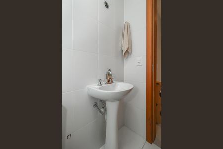 Apartamento à venda com 76m², 2 quartos e 2 vagasBanheiro Social