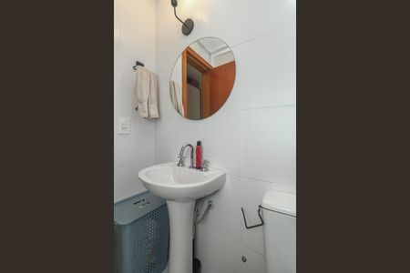 Apartamento à venda com 76m², 2 quartos e 2 vagasBanheiro da Suíte