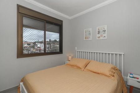 Quarto Suíte de apartamento para alugar com 2 quartos, 76m² em Chácara das Pedras, Porto Alegre