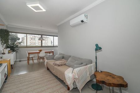 Sala de apartamento para alugar com 2 quartos, 76m² em Chácara das Pedras, Porto Alegre