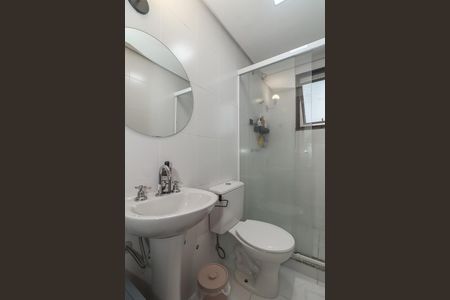 Apartamento à venda com 76m², 2 quartos e 2 vagasBanheiro da Suíte