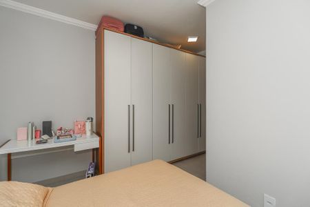 Apartamento à venda com 76m², 2 quartos e 2 vagasQuarto Suíte