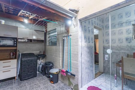 Casa à venda com 120m², 3 quartos e 2 vagasÁrea de serviço 