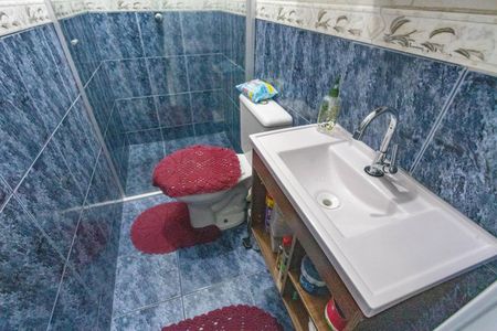 Casa à venda com 120m², 3 quartos e 2 vagasBanheiro 2