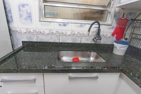 Casa à venda com 120m², 3 quartos e 2 vagasCozinha 