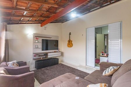 Sala  de casa à venda com 3 quartos, 120m² em Taboão, Diadema
