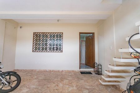 Casa à venda com 120m², 3 quartos e 2 vagasGaragem 