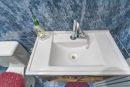 Casa à venda com 120m², 3 quartos e 2 vagasBanheiro 2