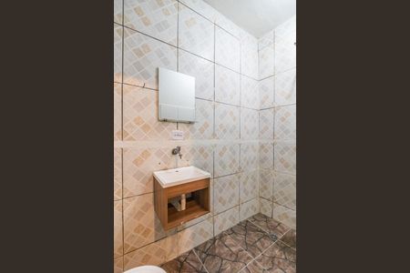 Banheiro de casa para alugar com 1 quarto, 35m² em Jardim Silveira, Barueri