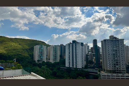 Apartamento à venda com 95m², 4 quartos e 2 vagasVista 