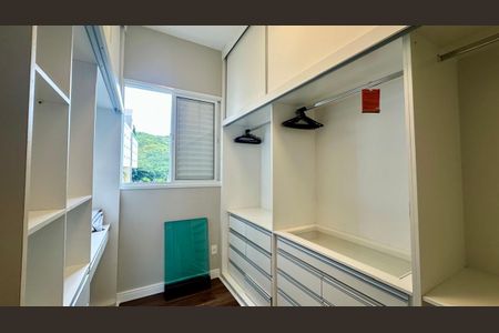 Apartamento à venda com 95m², 4 quartos e 2 vagasCloset 